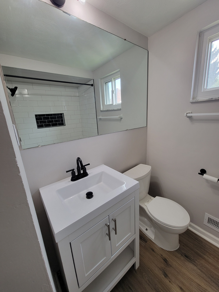 1775 Potomac Ave #2 - Photo 6 of 9