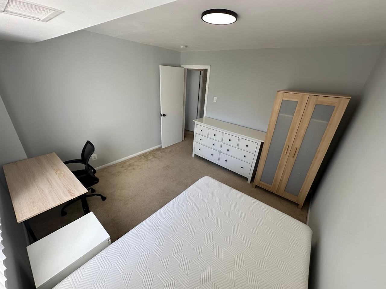 5340 Holmes Run Pkwy #1 - Photo 2 of 10