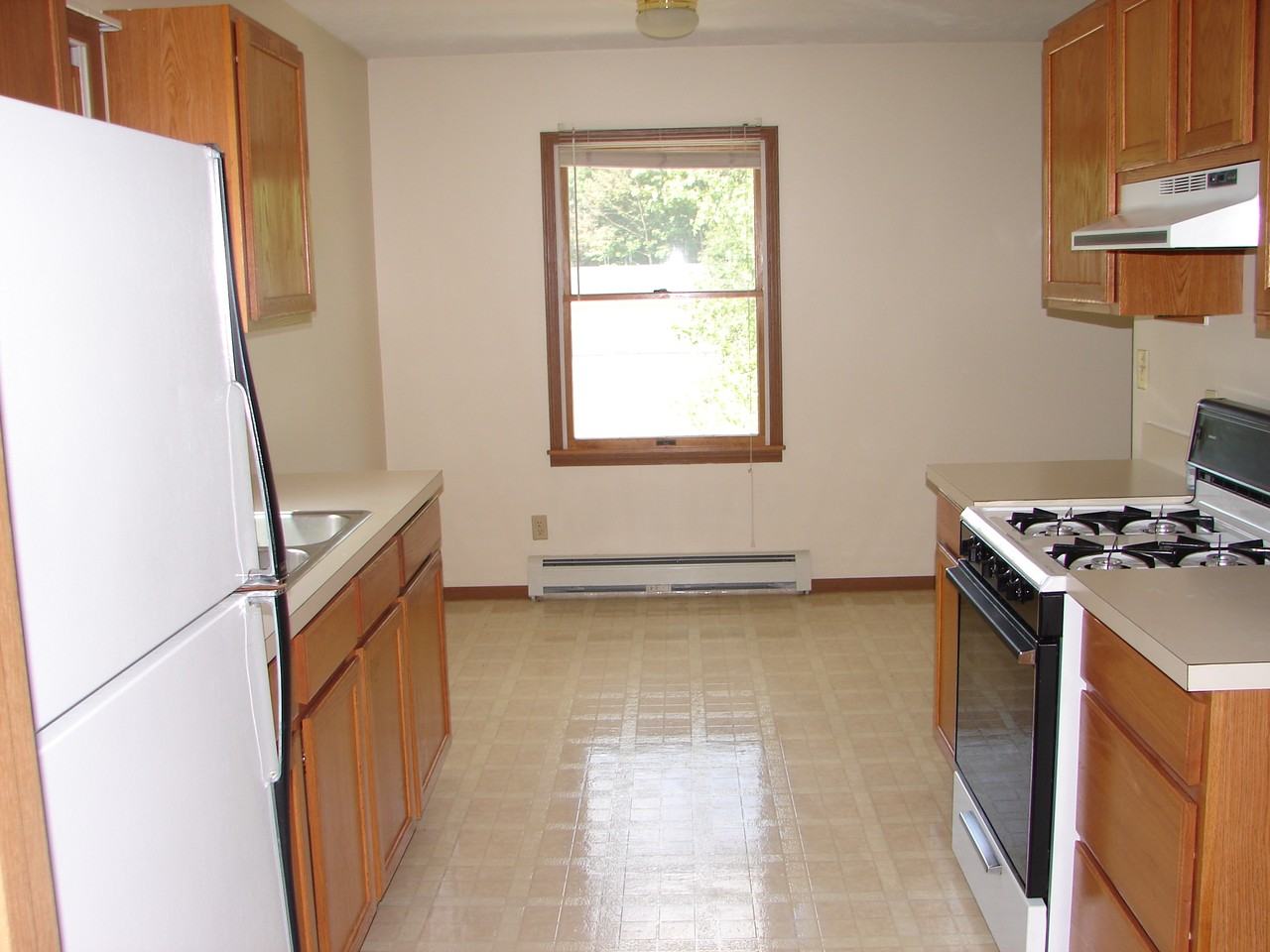 4434 Manhattan W #C - Photo 2 of 9