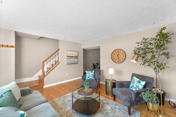 670 Queensgate Rd #NA - Photo 6 of 25