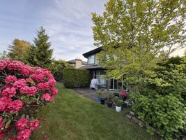 featured image of 16080 82 Avenue