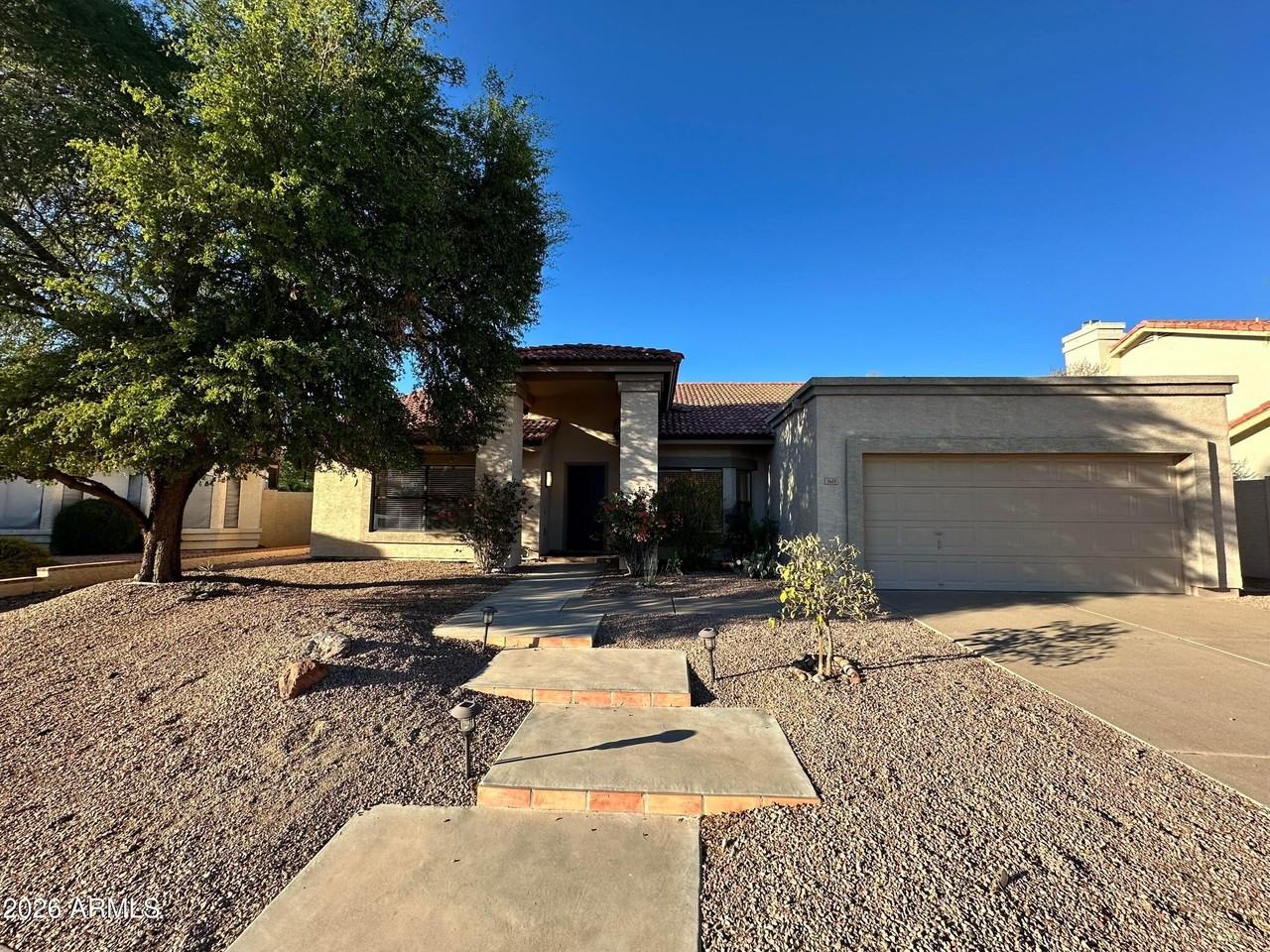 3618 E Goldfinch Gate Ln