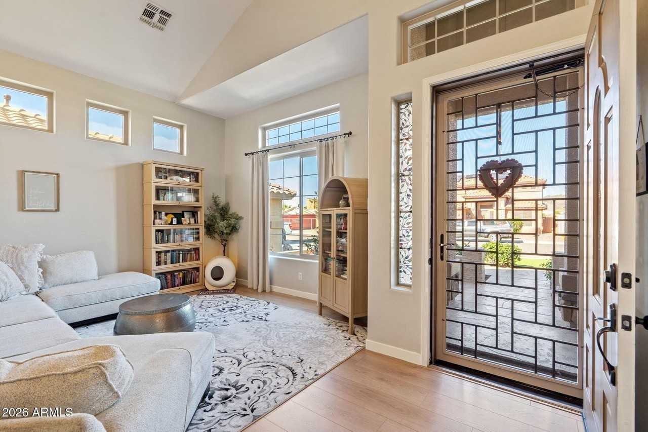 6943 W Tether Trl - Photo 5 of 50