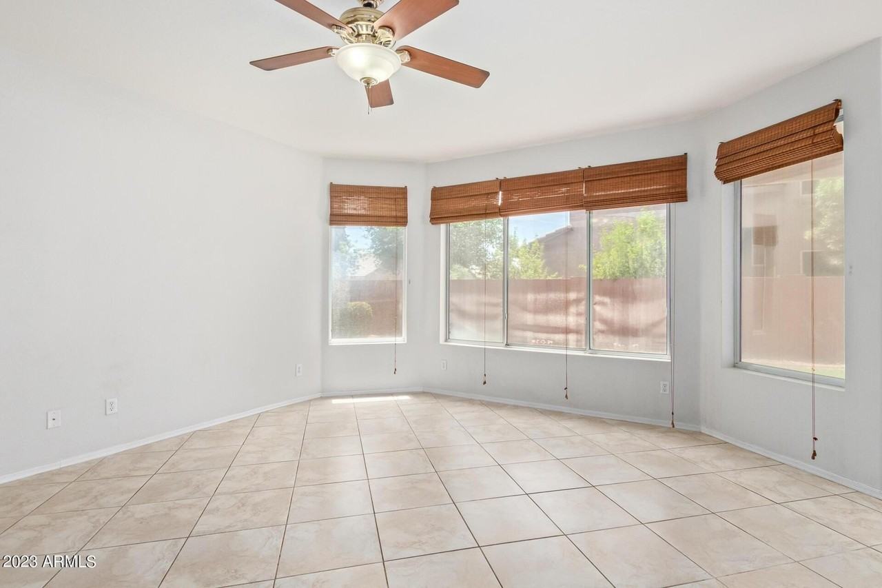 3316 E Tierra Buena Ln - Photo 7 of 39