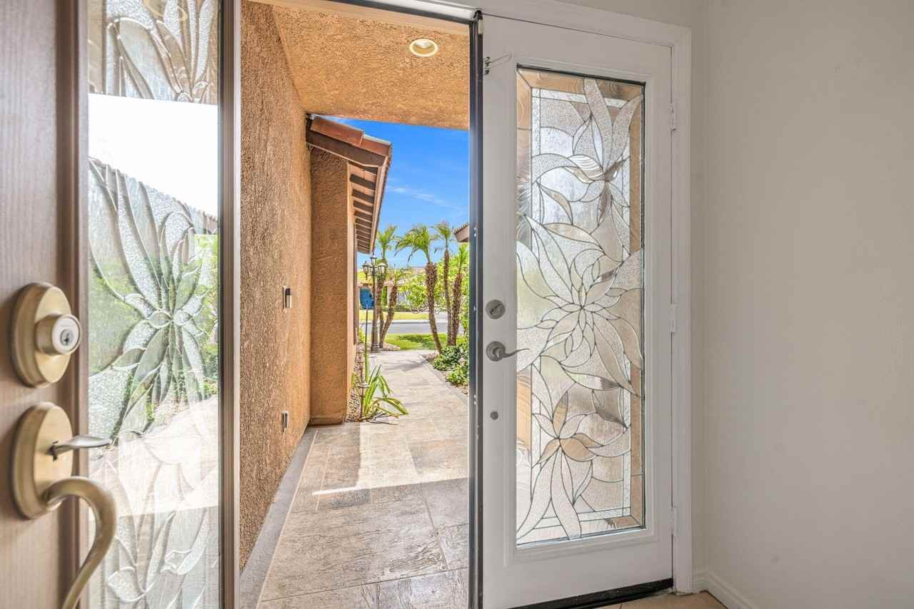 79940 Hancock Ct - Photo 4 of 49