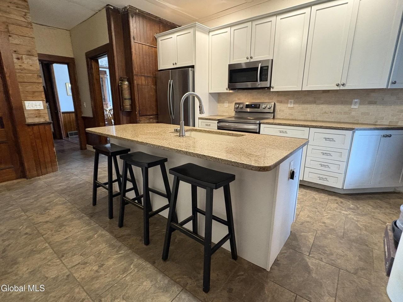 260 Clark Rd - Photo 2 of 50