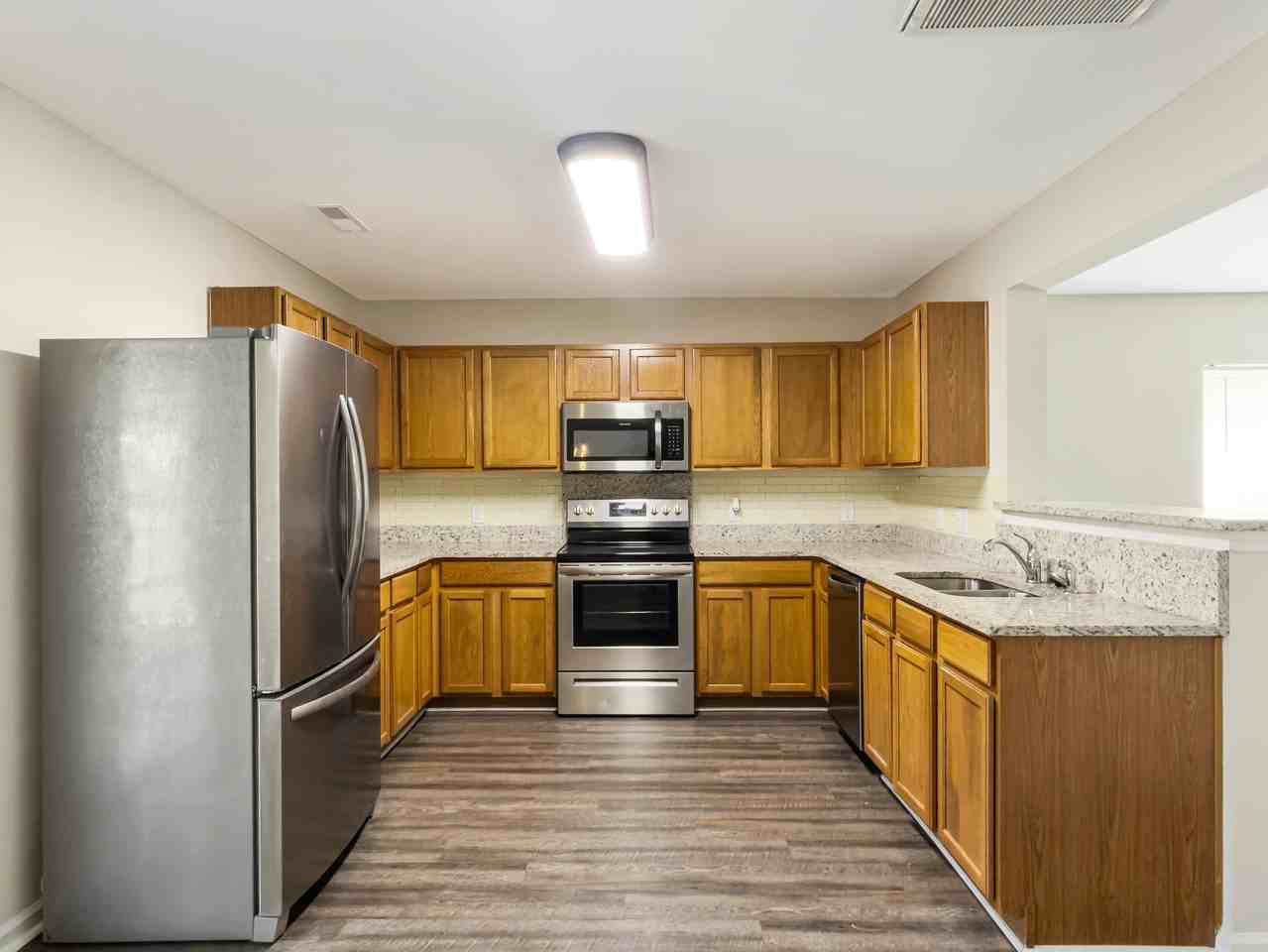 240 Border Rd - Photo 7 of 27