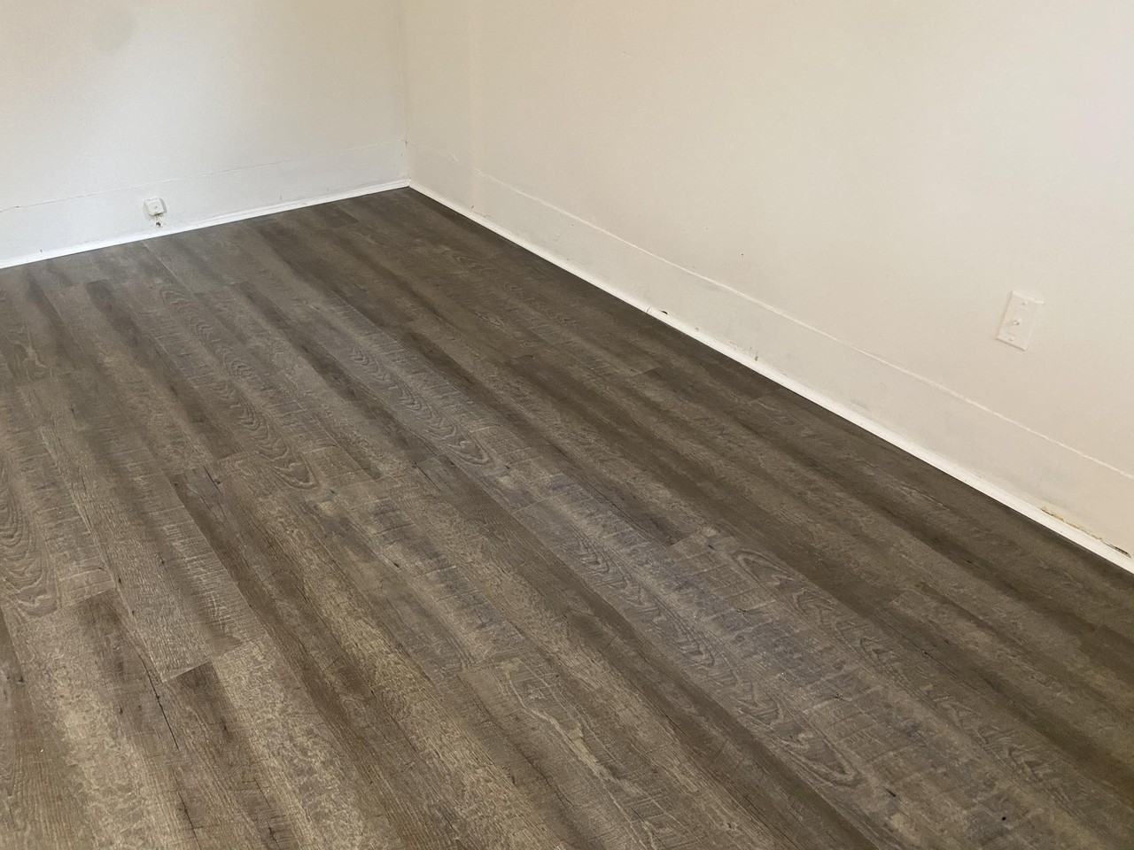 3536 Admiral Dr - Photo 6 of 15