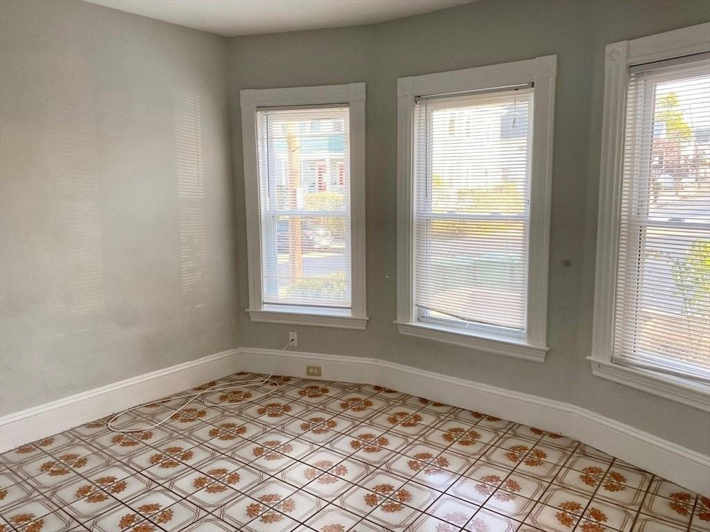 45 Newbern Ave - Photo 3 of 9