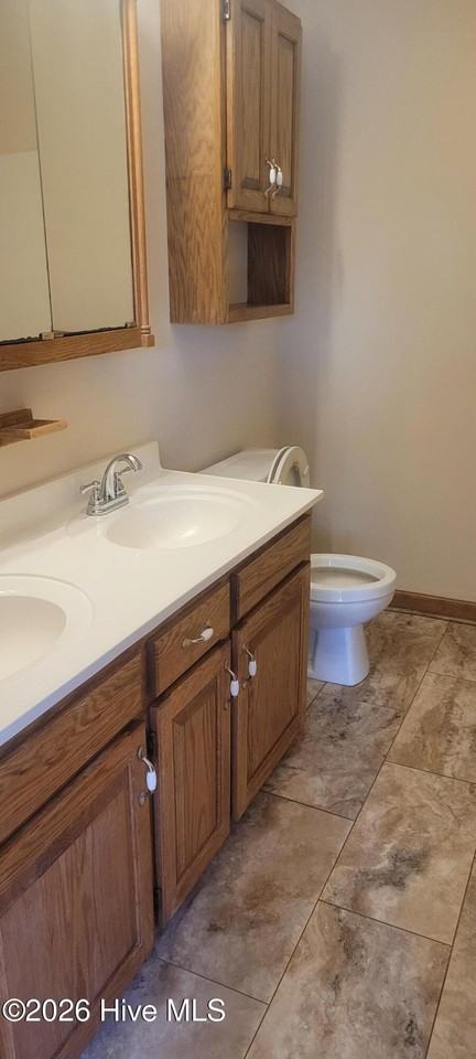 221 Joanna Dr - Photo 5 of 16