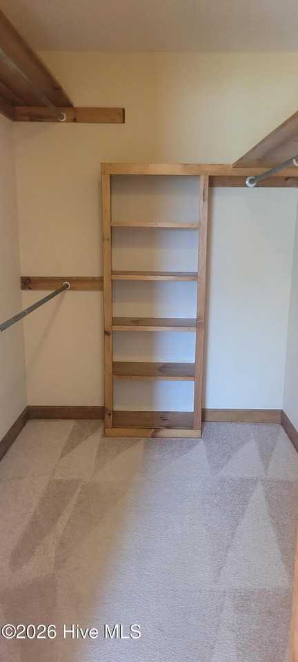 221 Joanna Dr - Photo 6 of 16