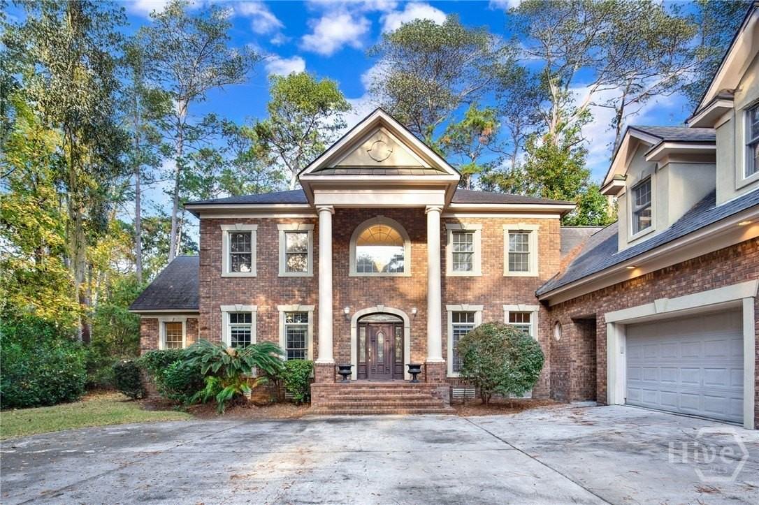 2 Wakefield Pl - Photo 3 of 45