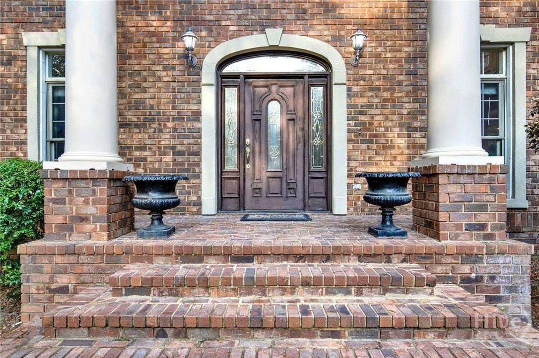 2 Wakefield Pl - Photo 4 of 45