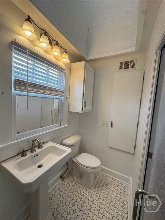 1305 E Anderson St - Photo 4 of 5