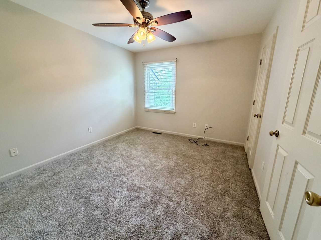 1150 Horsemans Ln #7 - Photo 4 of 13