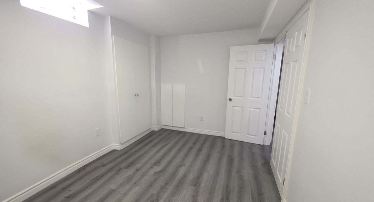 23 Mansbridge Crescent - Photo 6 of 11