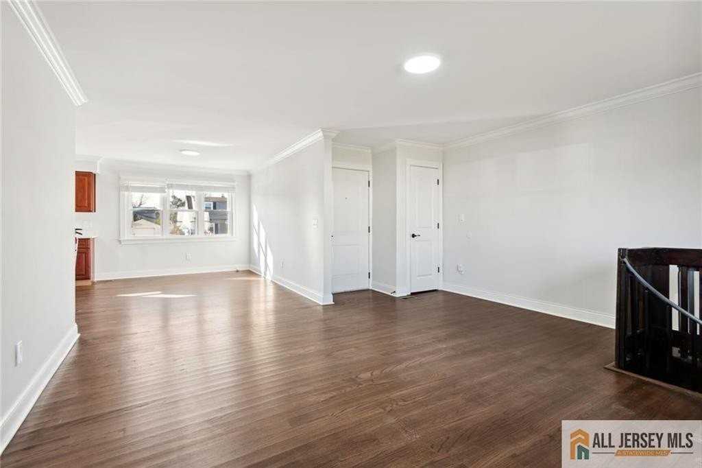 2227 Lewis Pl - Photo 2 of 15