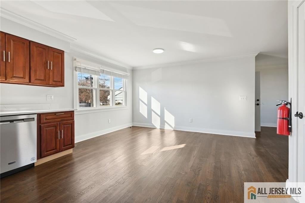 2227 Lewis Pl - Photo 4 of 15