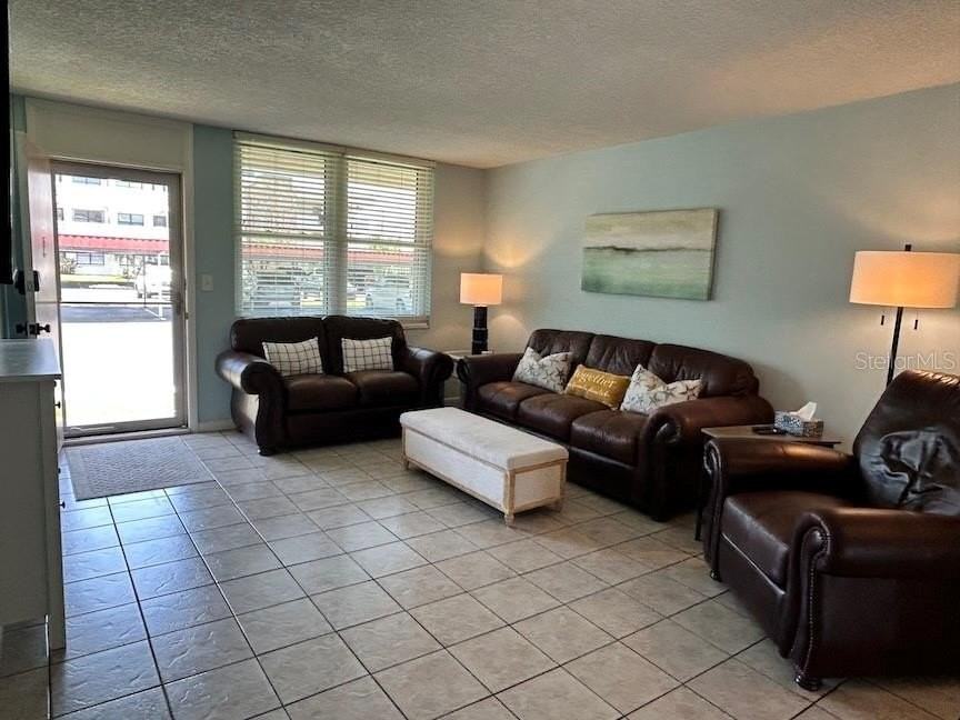 5095 Bay St Ne #111 - Photo 6 of 15