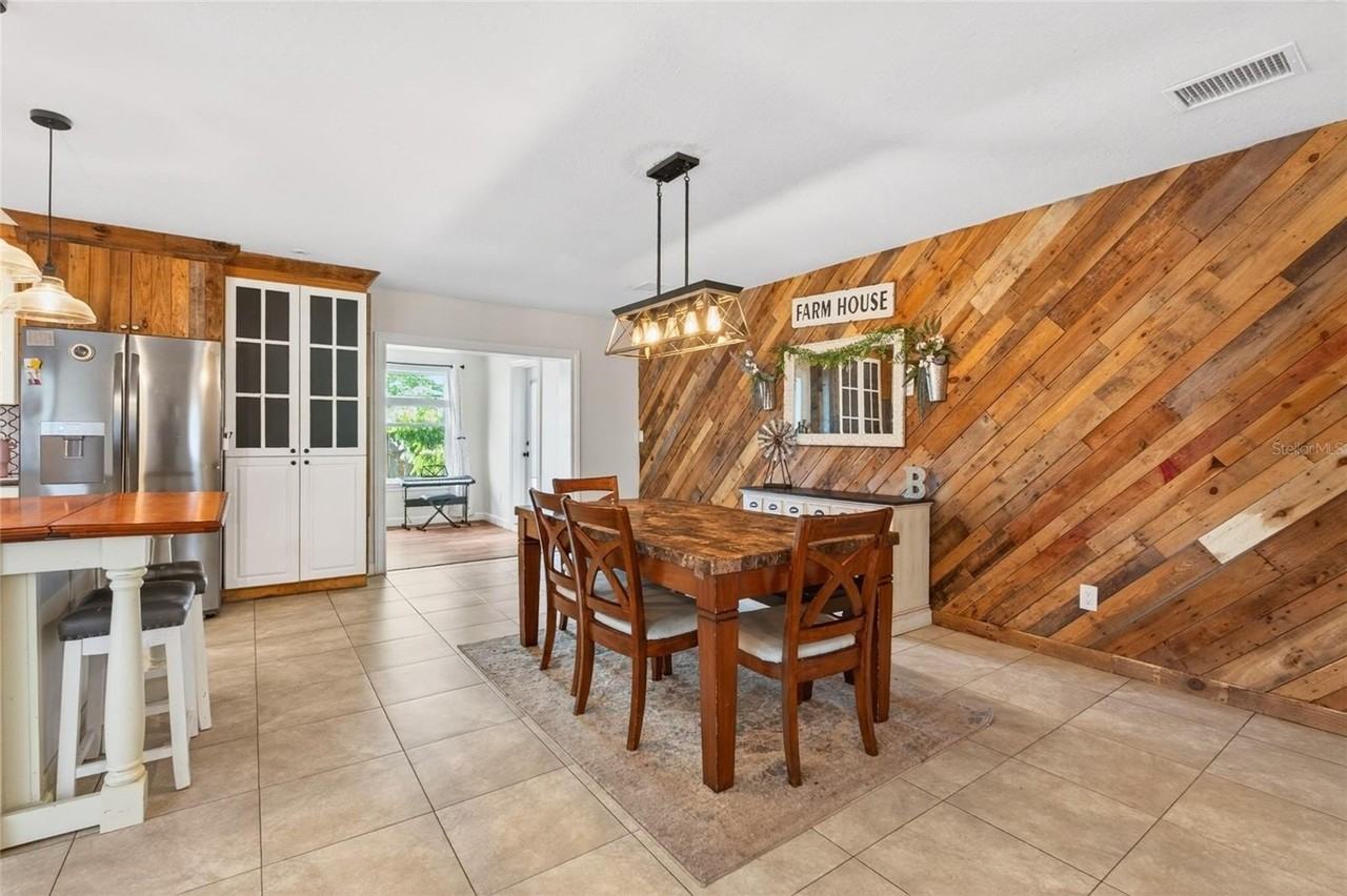 2817 Witley Ave - Photo 3 of 38