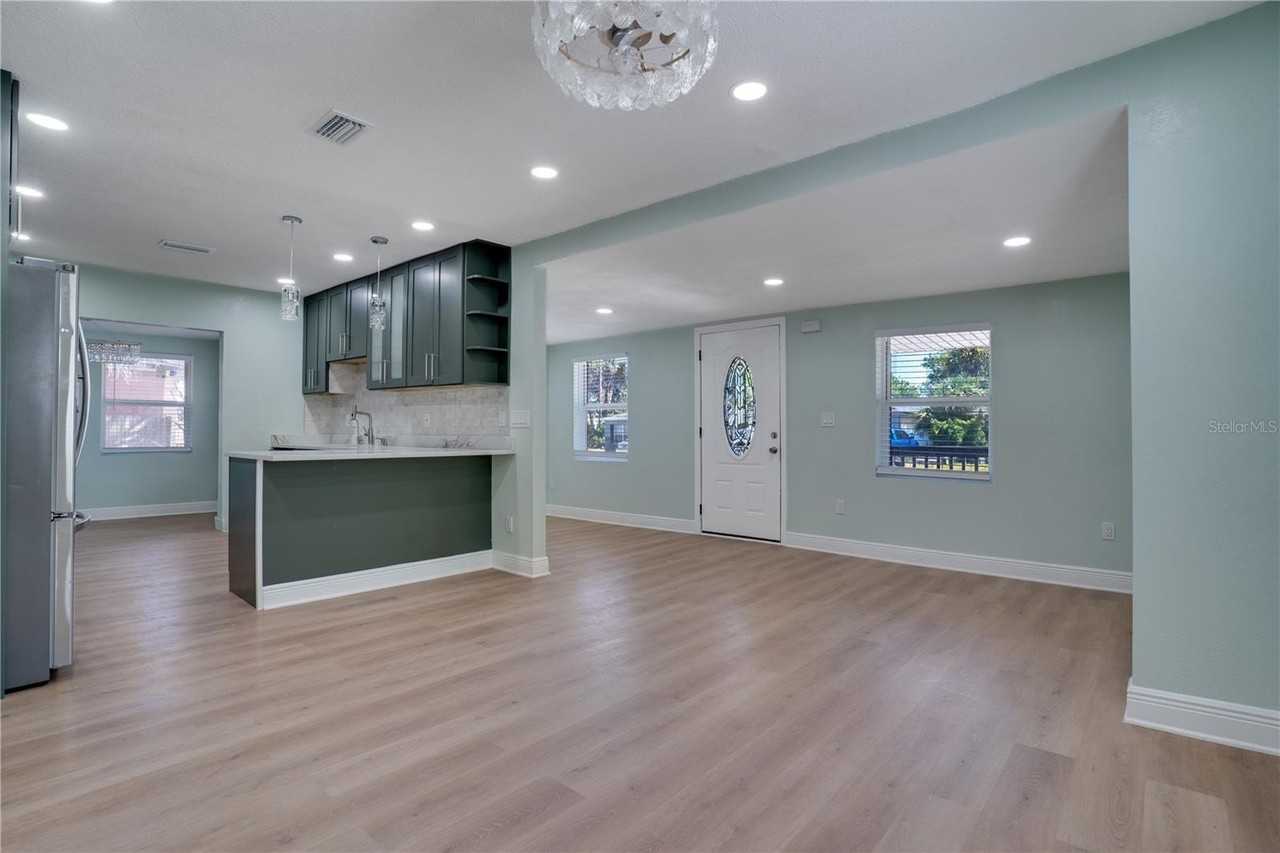 4029 13th Ave S - Photo 7 of 28