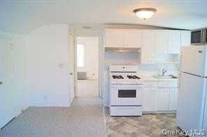 11 Cortelyou St W - Photo 2 of 11