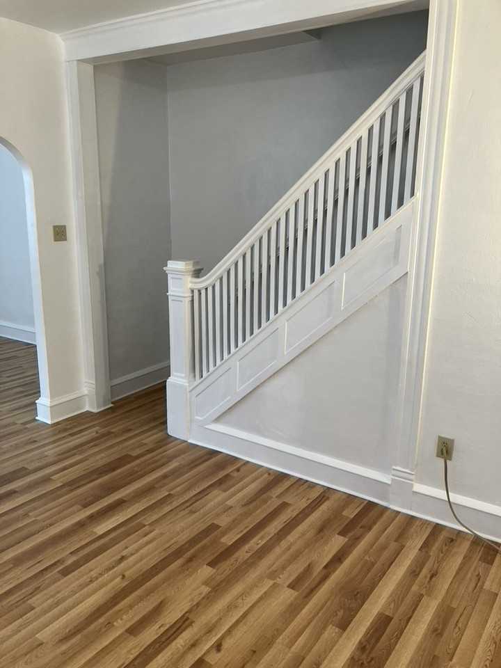 807 Grandview Street - Photo 5 of 32