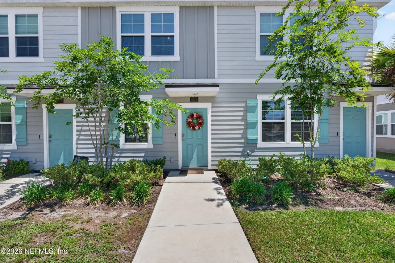 4915 Nebula Ln - Photo 2 of 45