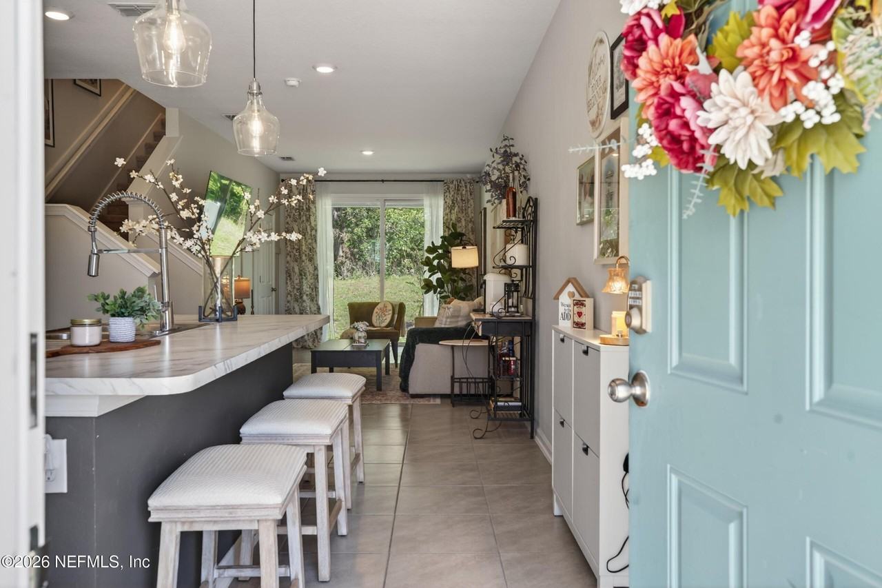 4915 Nebula Ln - Photo 3 of 45