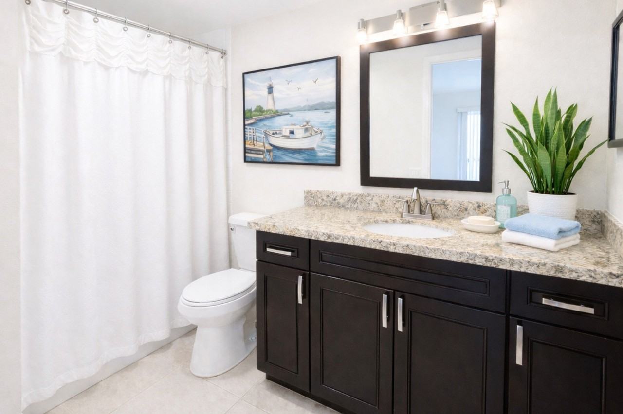 1905 Bermuda Cir #L4 - Photo 4 of 30