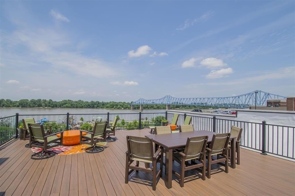 100 Allen St - Photo 5 of 21