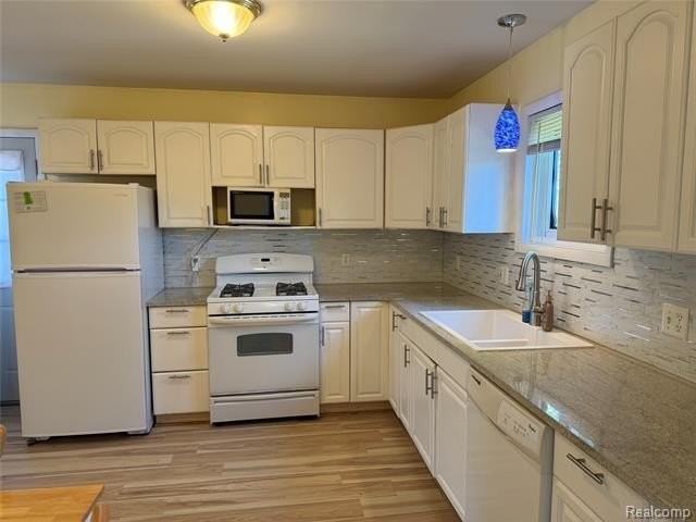 420 Stratford Rd - Photo 3 of 13