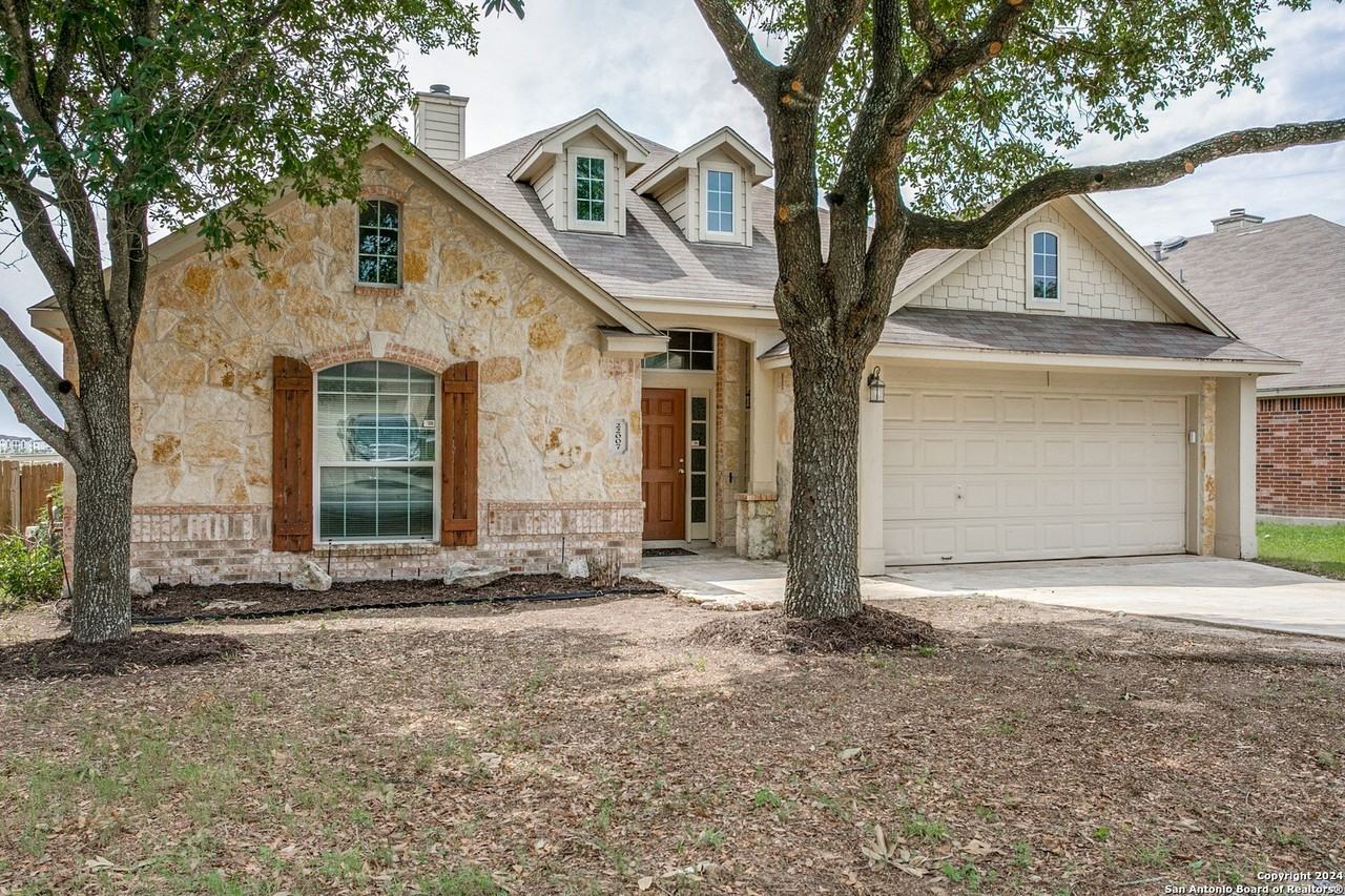 22007 Ruby Run - Photo 2 of 25