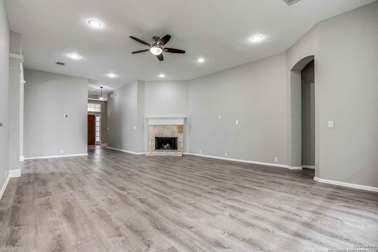 22007 Ruby Run - Photo 7 of 25