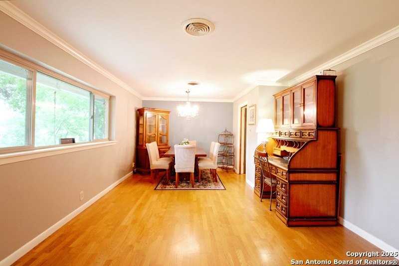 113 Adobe Dr - Photo 6 of 38