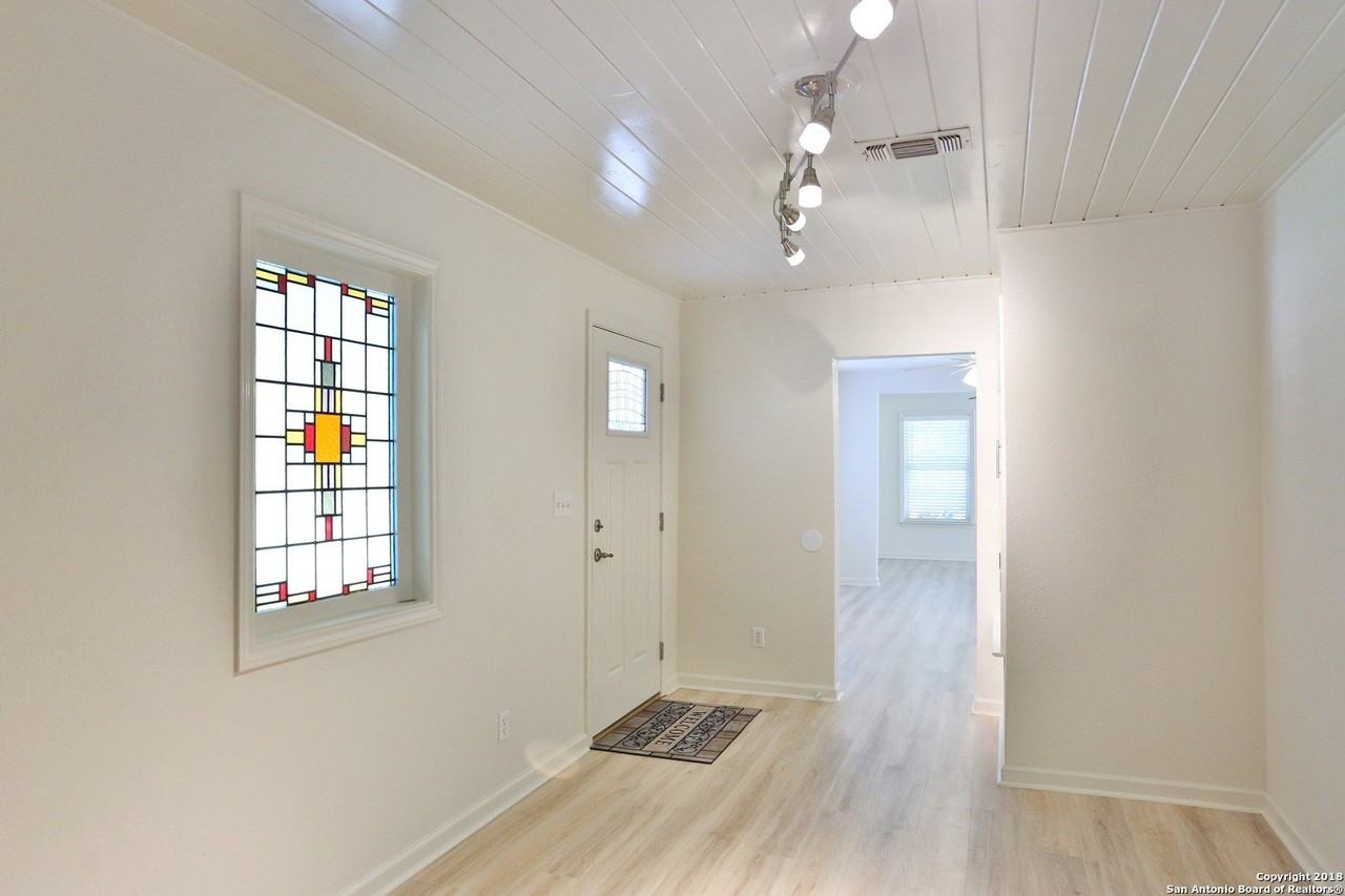 209 E Kronkosky St - Photo 3 of 19