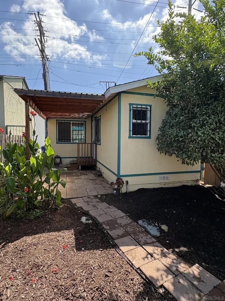 4329 Utah St #A - Photo 7 of 20