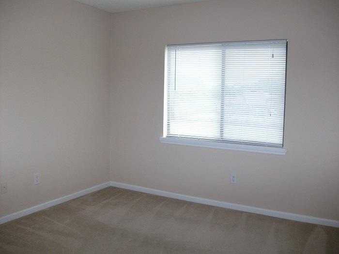 9 Hannah Cole Dr - Photo 2 of 26