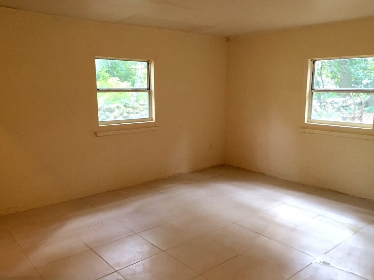 1514 Majestic Ave #1 - Photo 6 of 13