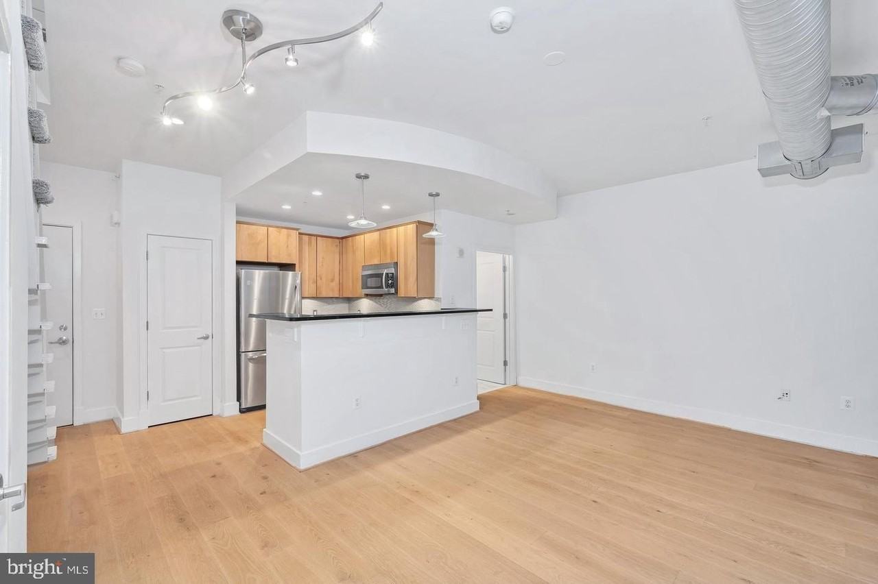 1209 13th St Nw #211 - Photo 6 of 24