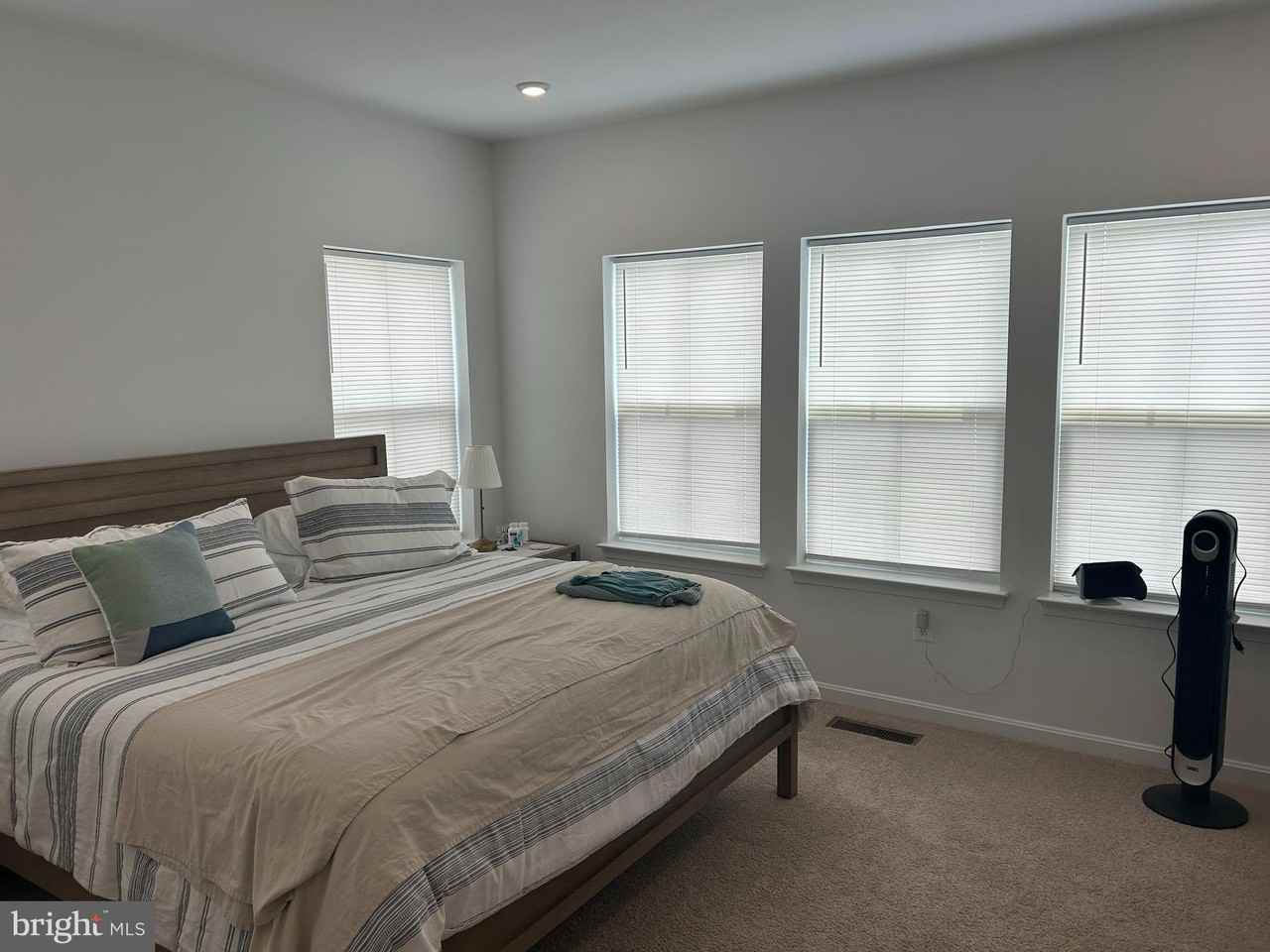 355 Andrew Ct - Photo 5 of 10