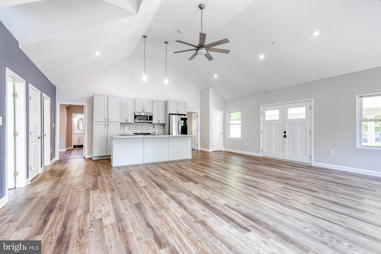 1248 Generals Hwy - Photo 5 of 18