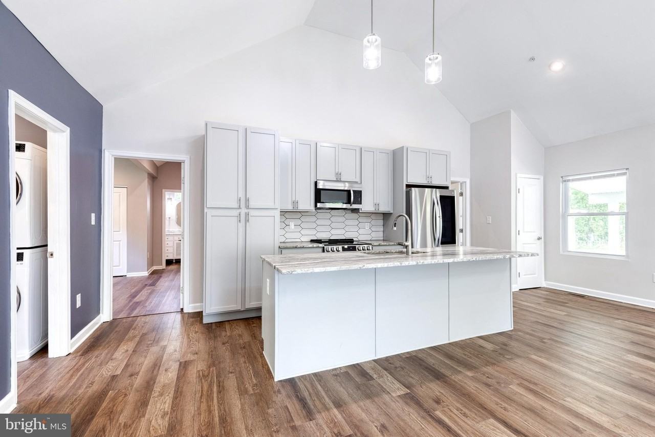 1248 Generals Hwy - Photo 7 of 18