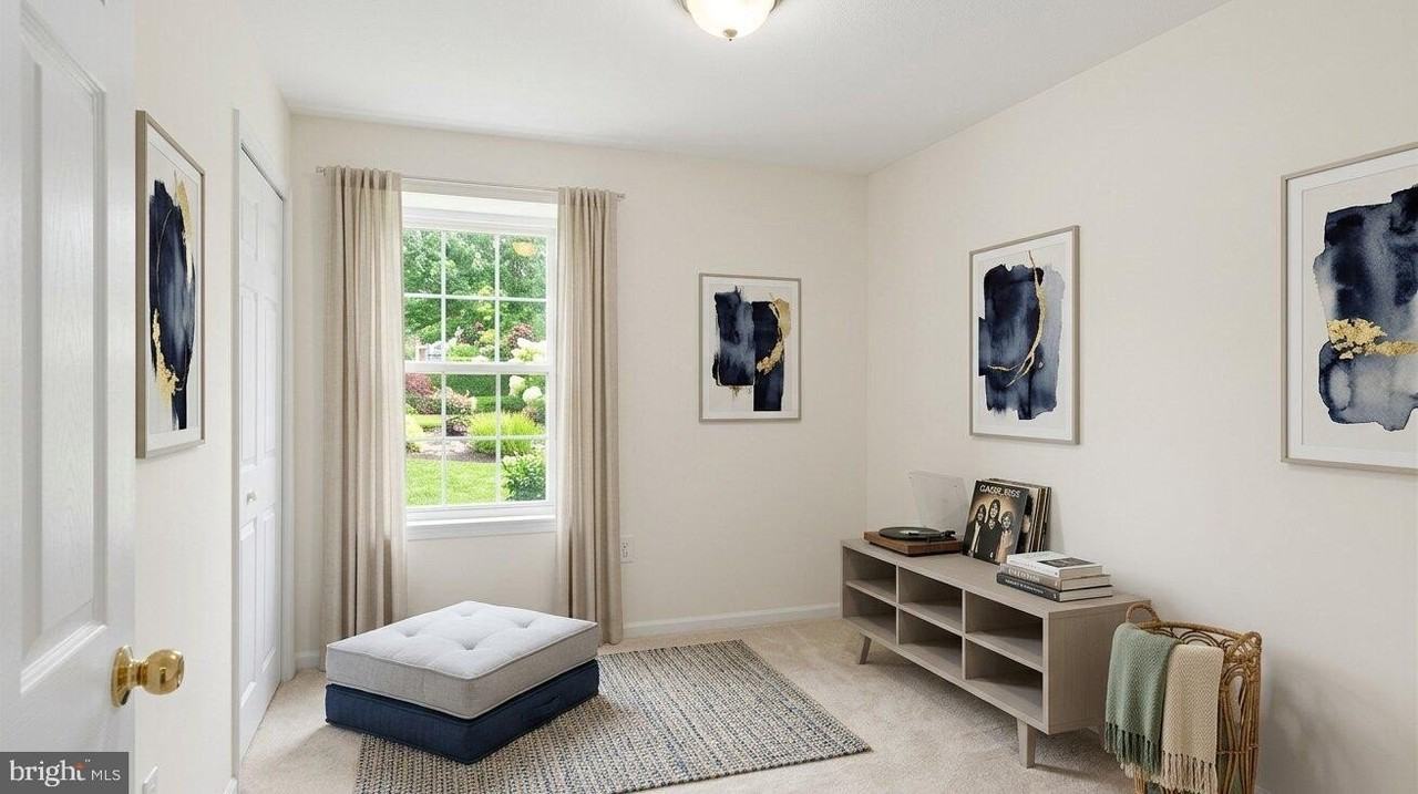 9317 Broadwater Dr - Photo 6 of 14