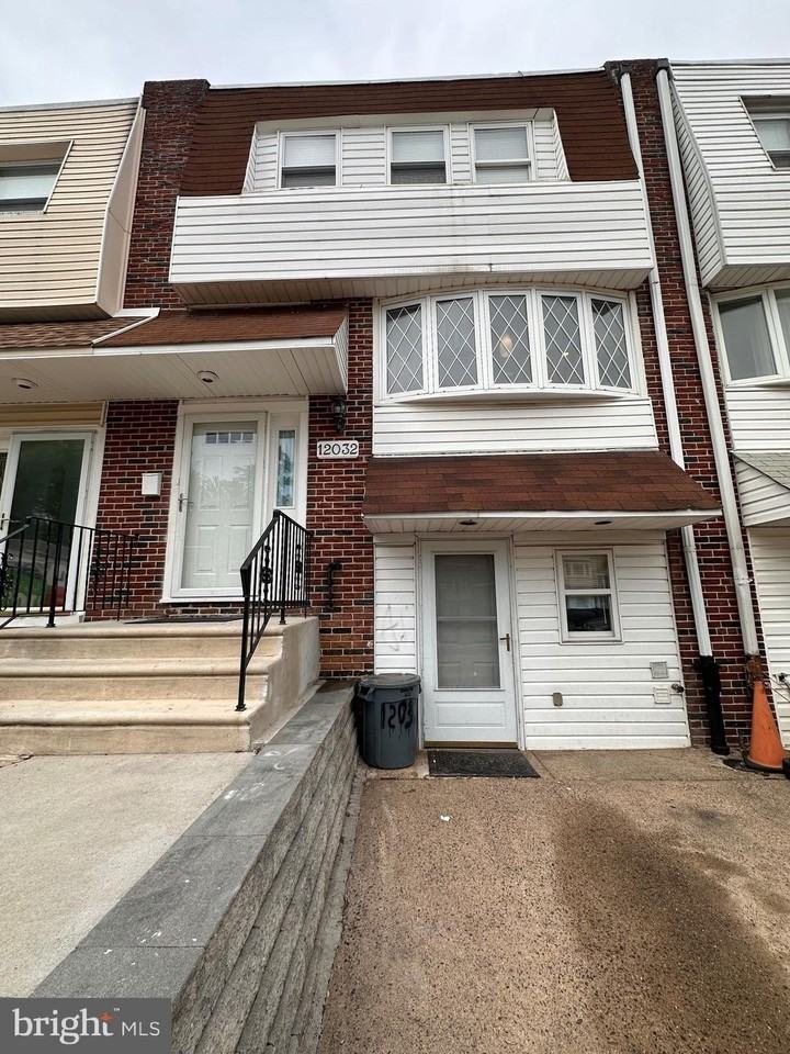 12032 Millbrook Rd - Photo 4 of 43