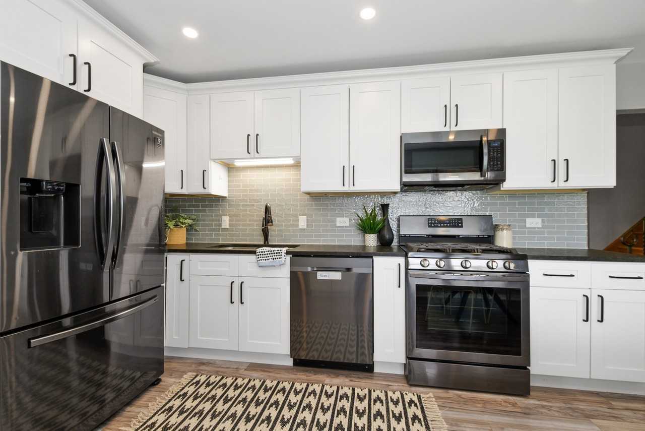 12853 S Cedar Ln - Photo 6 of 31