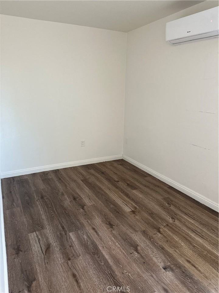 N Vista St - Photo 2 of 6