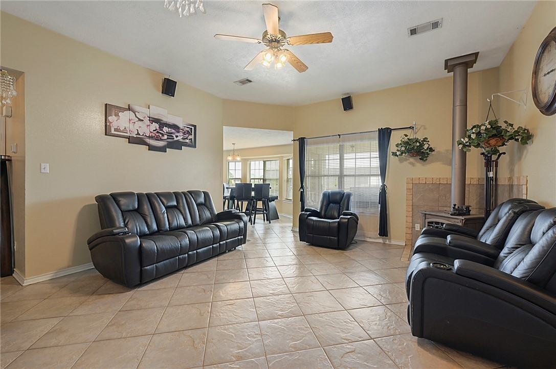 3983 Tiffany Trl - Photo 2 of 11