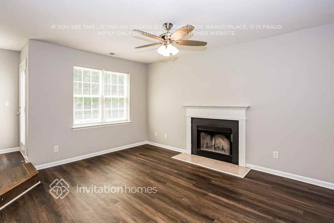 8617 Berrybrook Ln - Photo 5 of 18