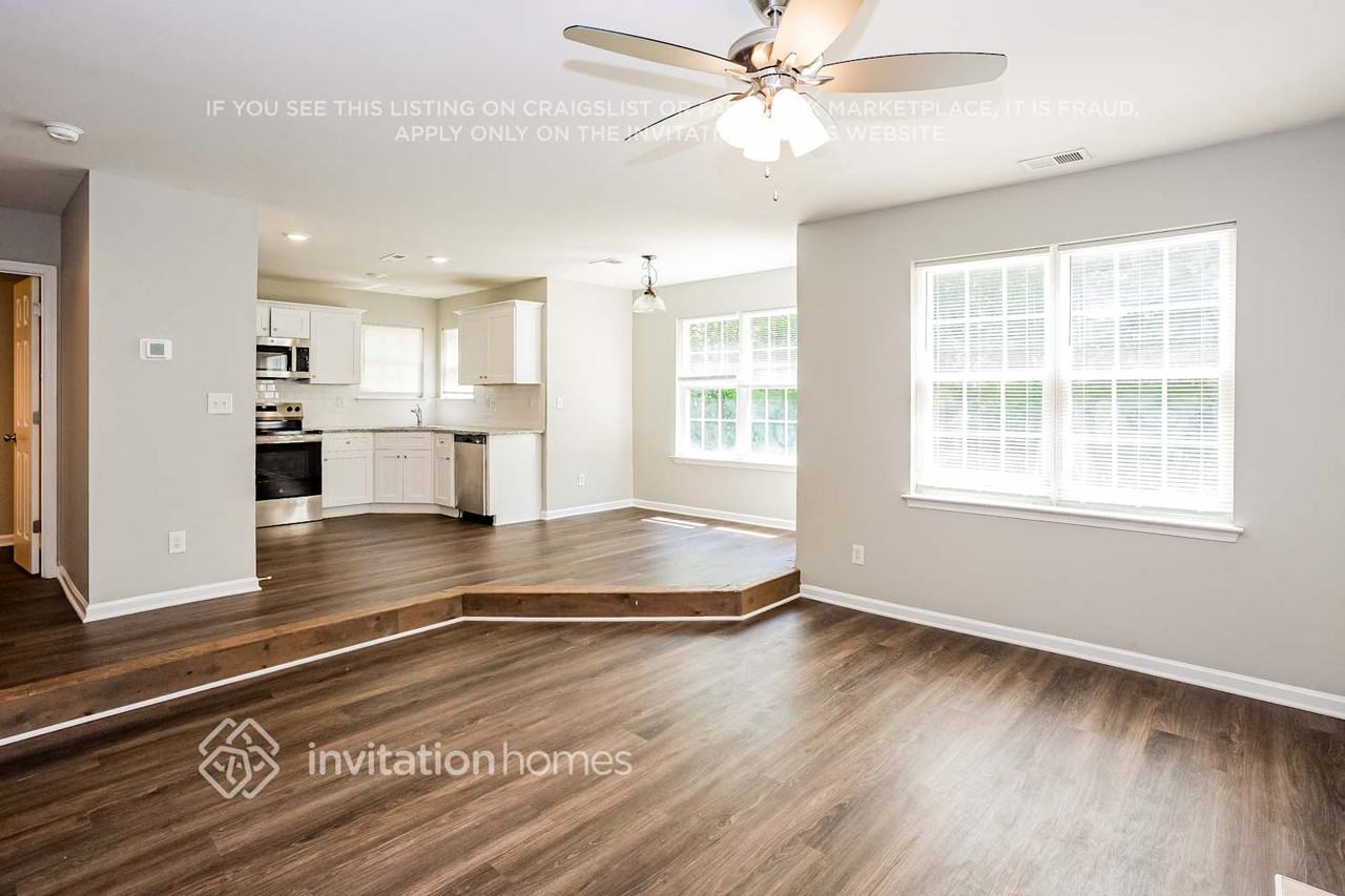 8617 Berrybrook Ln - Photo 6 of 18